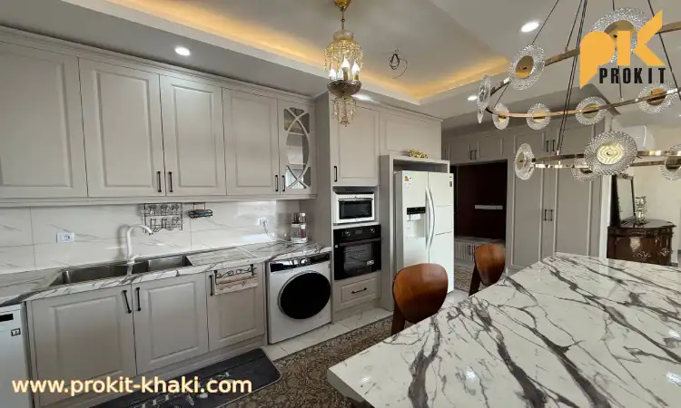 کابینت نئوکلاسیک رنگ روشن